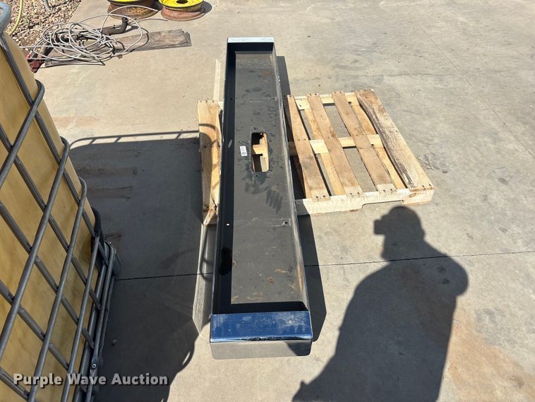 image for item FC2396 Westernstar W4900SF bumper