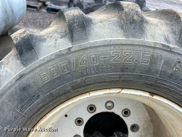 image for item FC2612 (4) Alliance 600/40-22.5 flotation tires and wheels