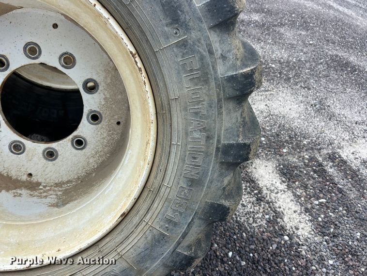 image for item FC2612 (4) Alliance 600/40-22.5 flotation tires and wheels