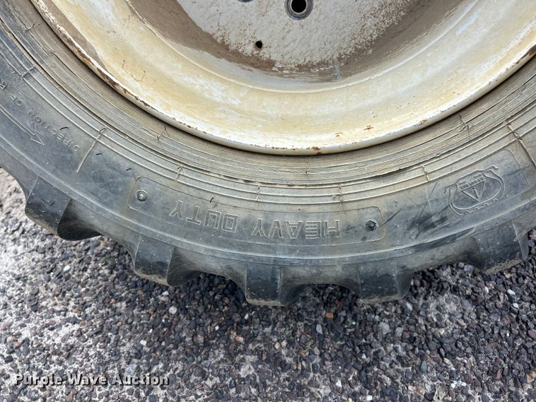 image for item FC2612 (4) Alliance 600/40-22.5 flotation tires and wheels
