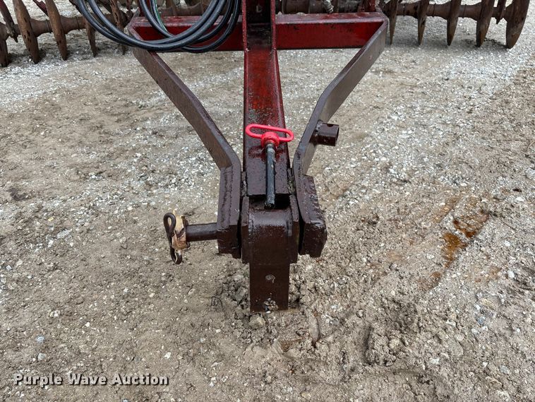 image for item FC5784 International 490 tandem disk