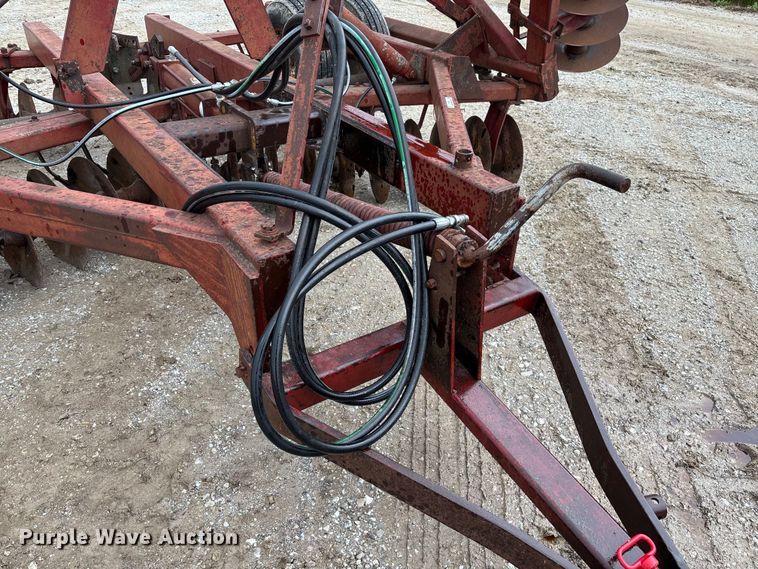 image for item FC5784 International 490 tandem disk