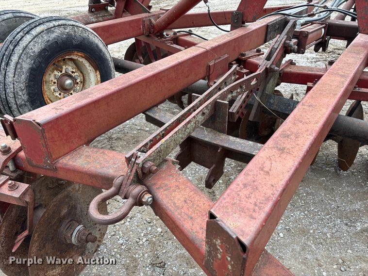 image for item FC5784 International 490 tandem disk