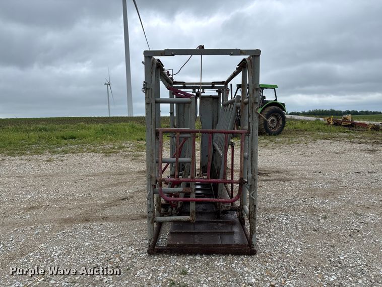 image for item FC5787 WW Manufacturing squeeze chute