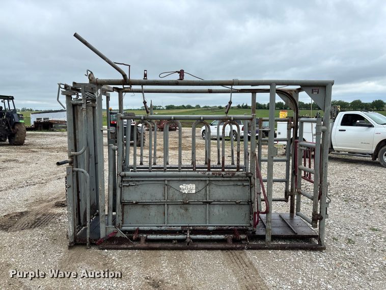 image for item FC5787 WW Manufacturing squeeze chute