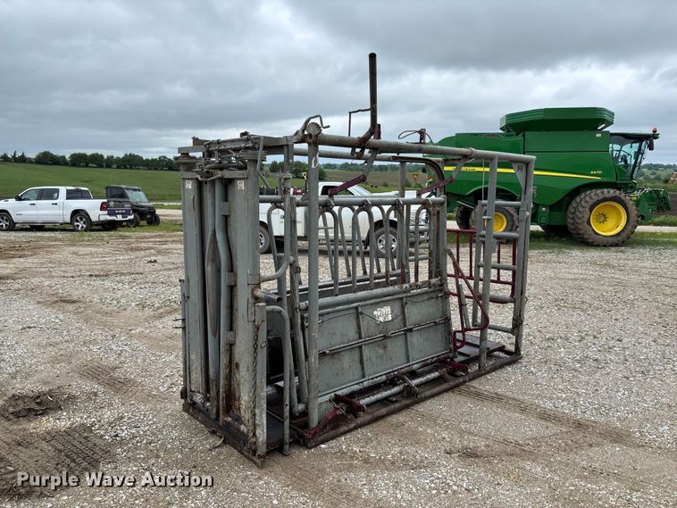 image for item FC5787 WW Manufacturing squeeze chute