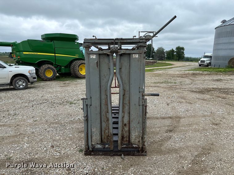 image for item FC5787 WW Manufacturing squeeze chute