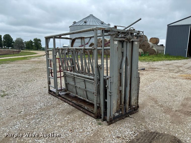 image for item FC5787 WW Manufacturing squeeze chute