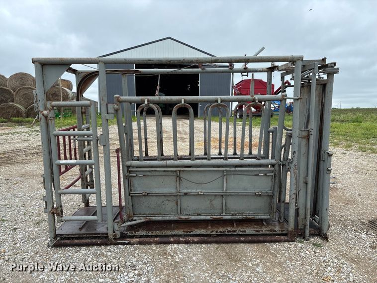 image for item FC5787 WW Manufacturing squeeze chute