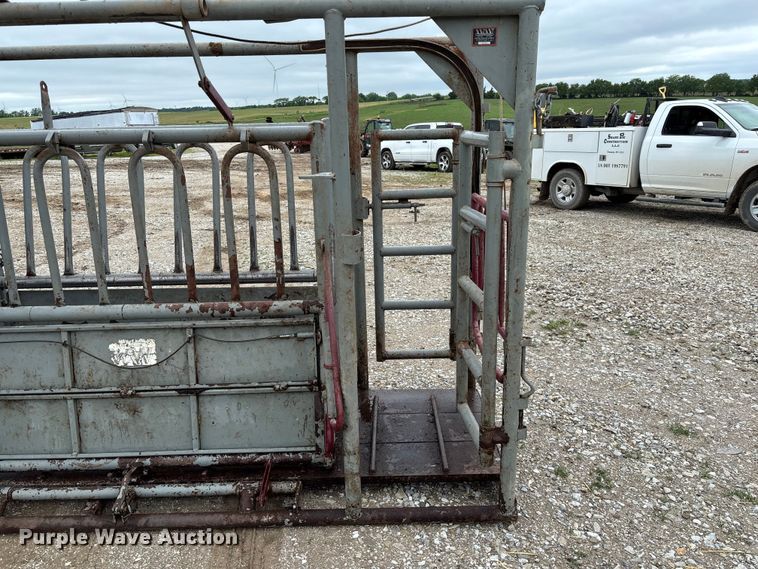 image for item FC5787 WW Manufacturing squeeze chute