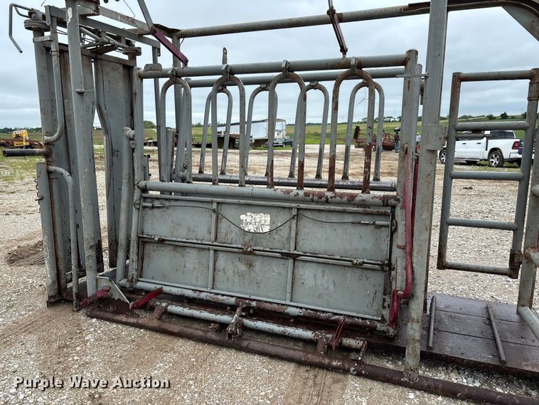 image for item FC5787 WW Manufacturing squeeze chute