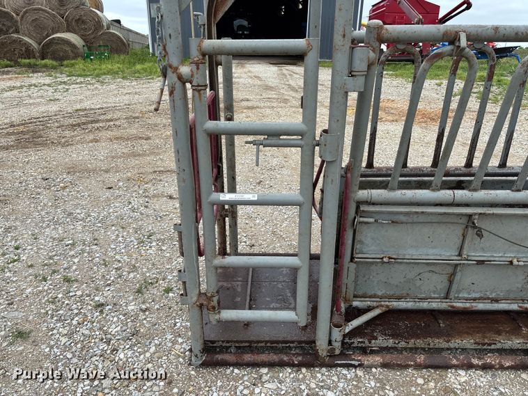 image for item FC5787 WW Manufacturing squeeze chute