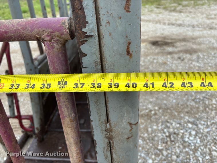 image for item FC5787 WW Manufacturing squeeze chute