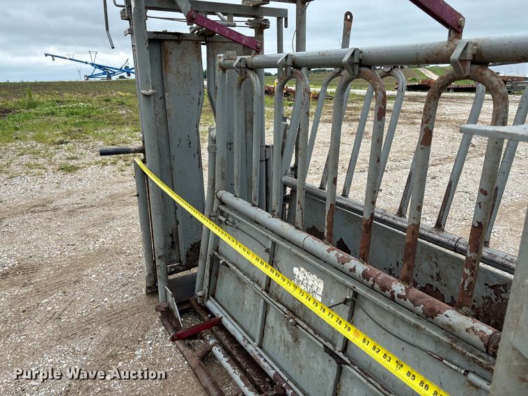 image for item FC5787 WW Manufacturing squeeze chute