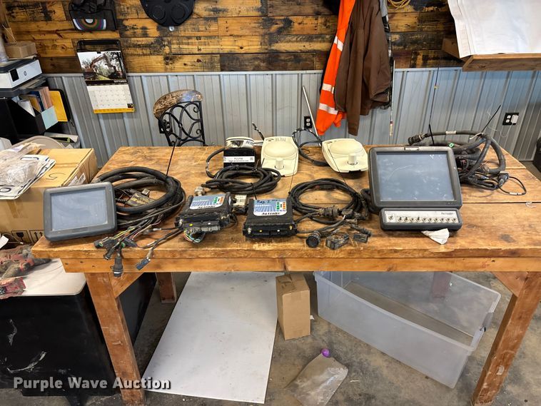image for item FC5790 Ag Leader 1500 GPS equipment