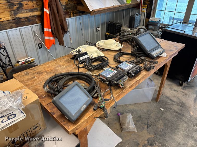 image for item FC5790 Ag Leader 1500 GPS equipment