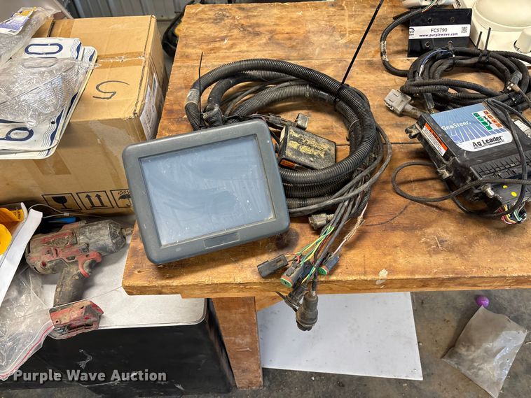 image for item FC5790 Ag Leader 1500 GPS equipment