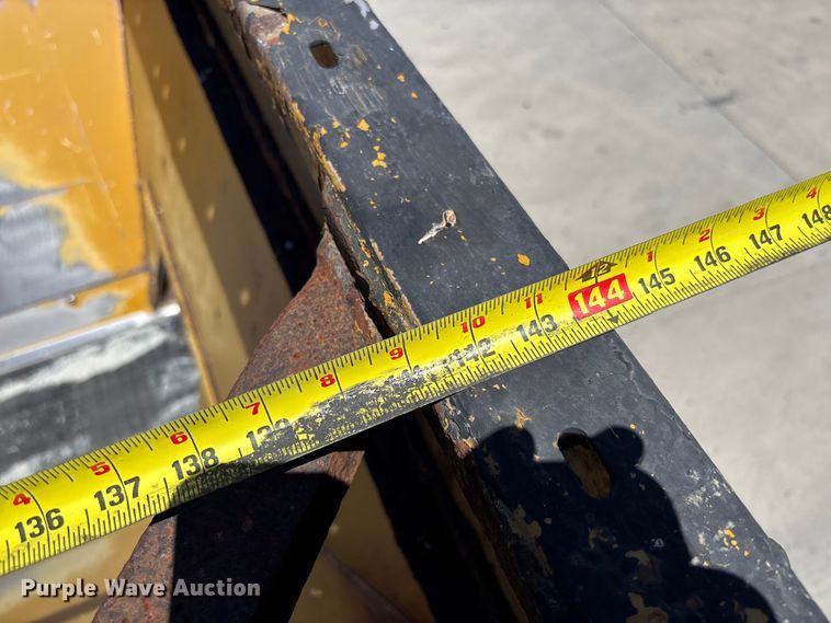 image for item FC5834 1994 International 2574 applicator truck