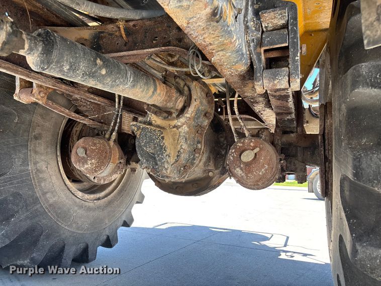 image for item FC5834 1994 International 2574 applicator truck
