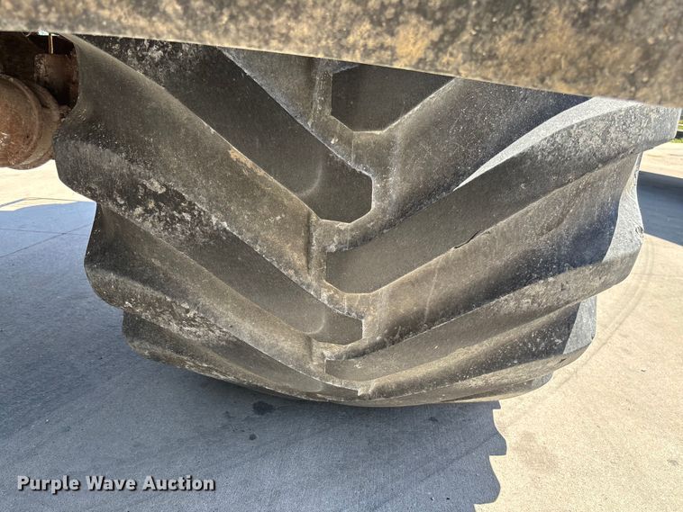 image for item FC5834 1994 International 2574 applicator truck