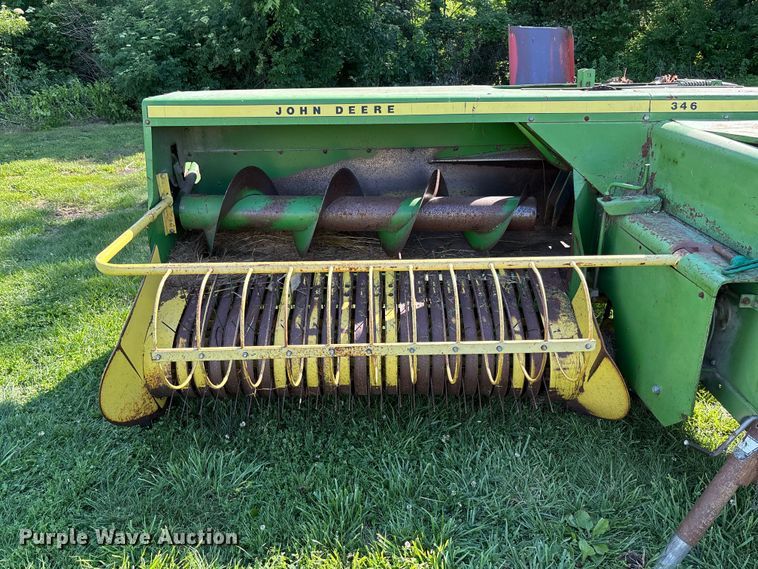 image for item FC5884 John Deere 346 small square baler