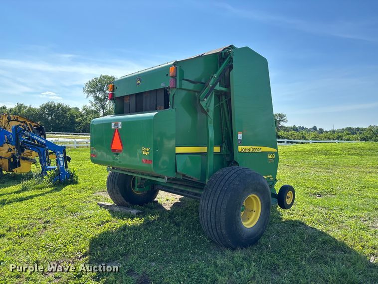 image for item FC5889 2009 John Deere 568 MegaWide Plus round baler