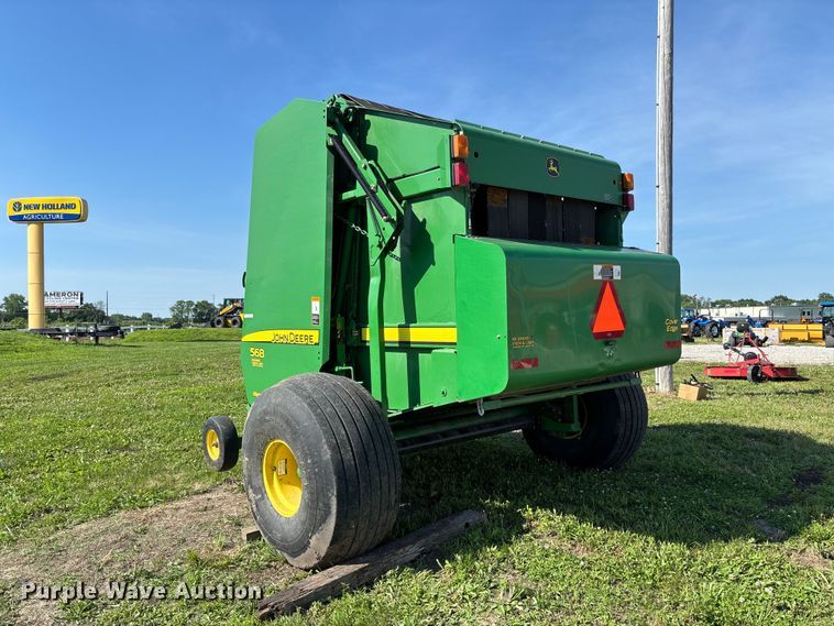 image for item FC5889 2009 John Deere 568 MegaWide Plus round baler
