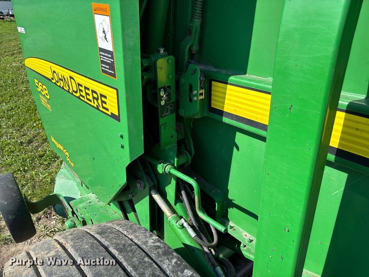 image for item FC5889 2009 John Deere 568 MegaWide Plus round baler