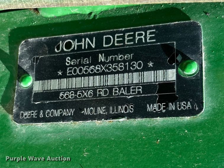 image for item FC5889 2009 John Deere 568 MegaWide Plus round baler