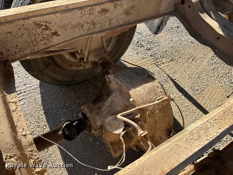 image for item FG0339 1974 Chevrolet C60 grain truck