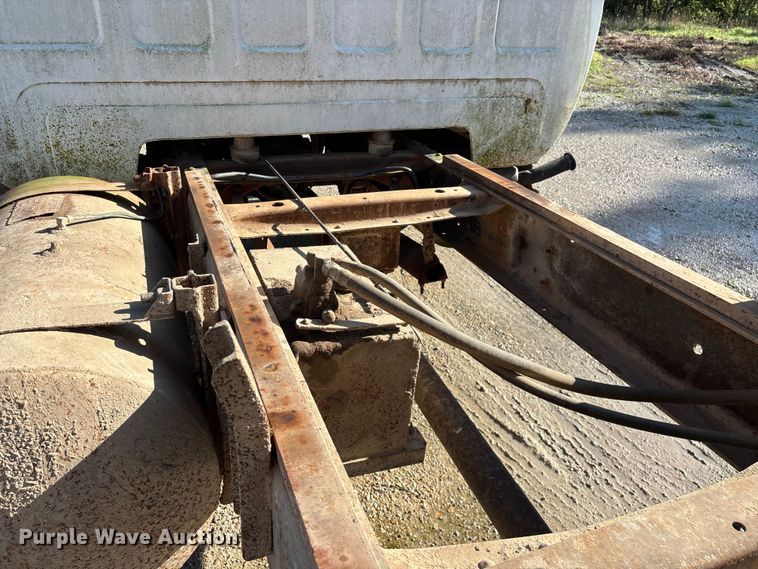 image for item FG0339 1974 Chevrolet C60 grain truck