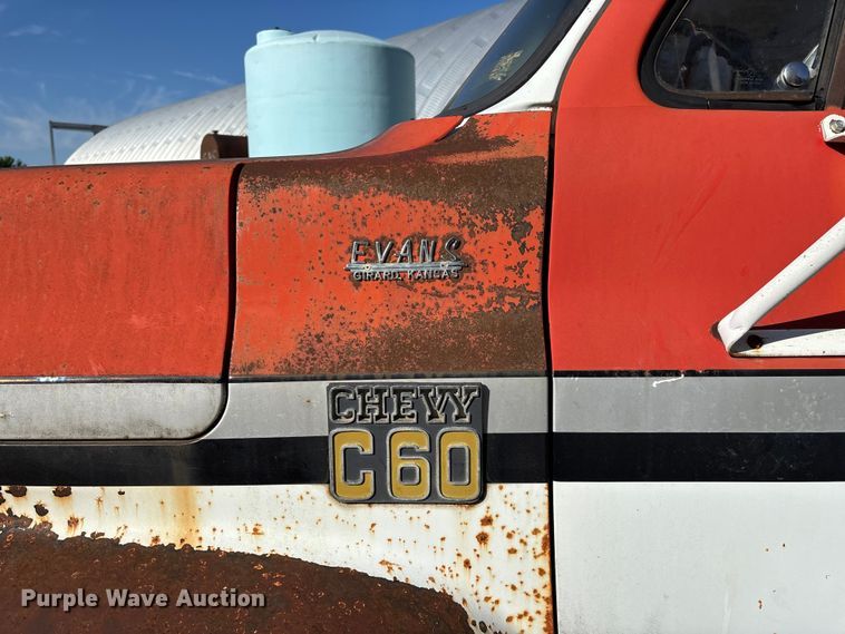 image for item FG0339 1974 Chevrolet C60 grain truck