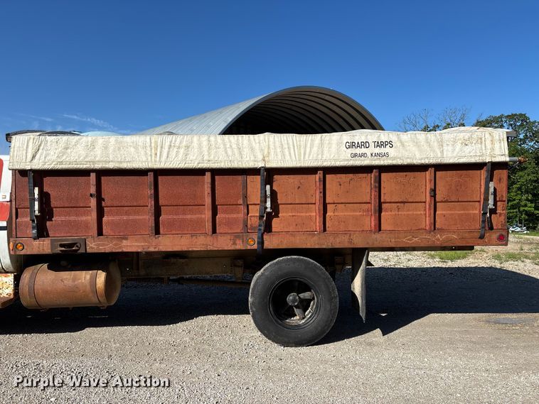 image for item FG0339 1974 Chevrolet C60 grain truck