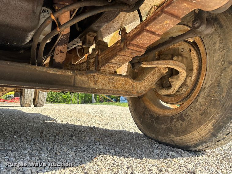 image for item FG0339 1974 Chevrolet C60 grain truck