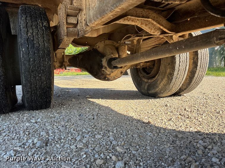 image for item FG0339 1974 Chevrolet C60 grain truck