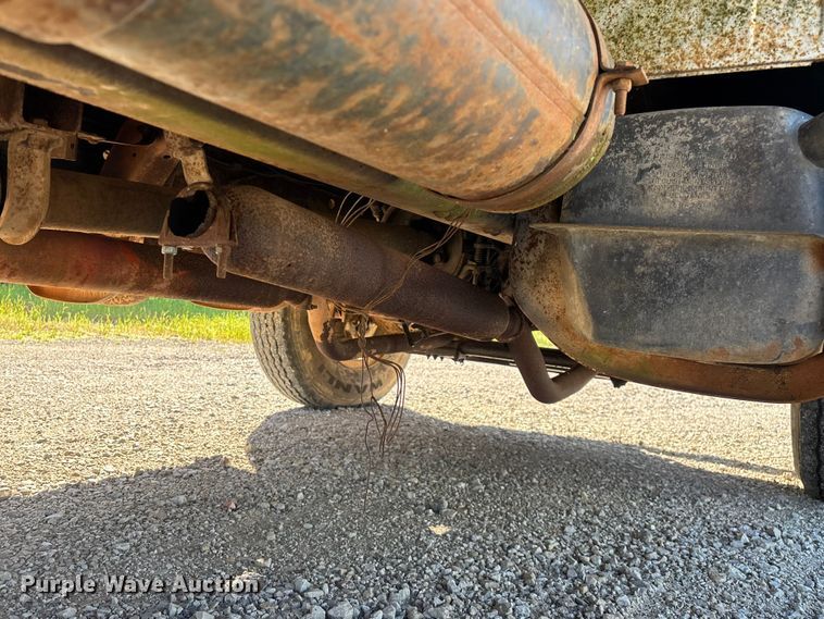 image for item FG0339 1974 Chevrolet C60 grain truck