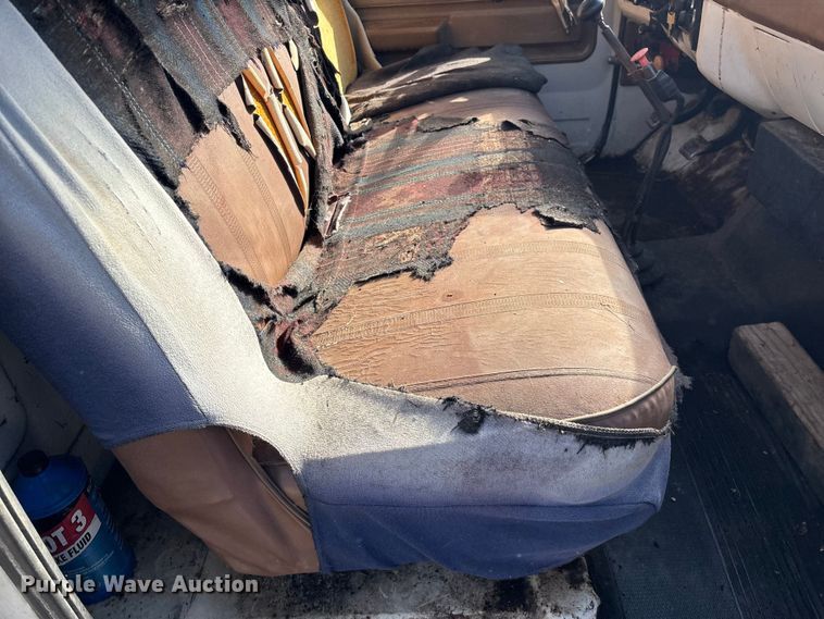 image for item FG0339 1974 Chevrolet C60 grain truck