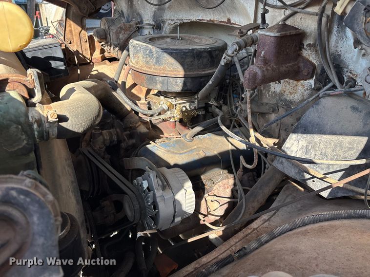 image for item FG0339 1974 Chevrolet C60 grain truck