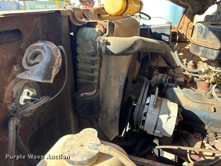 image for item FG0339 1974 Chevrolet C60 grain truck