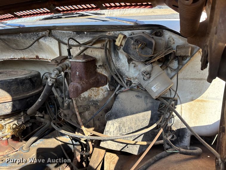 image for item FG0339 1974 Chevrolet C60 grain truck