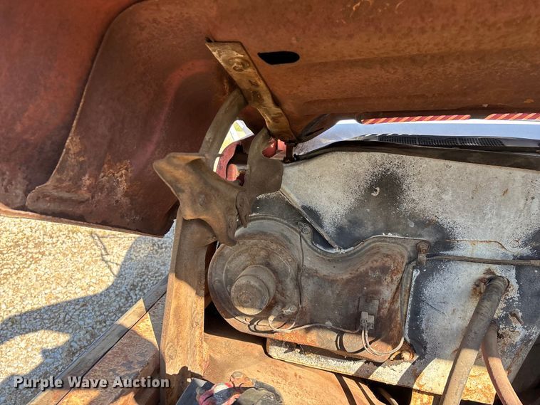 image for item FG0339 1974 Chevrolet C60 grain truck
