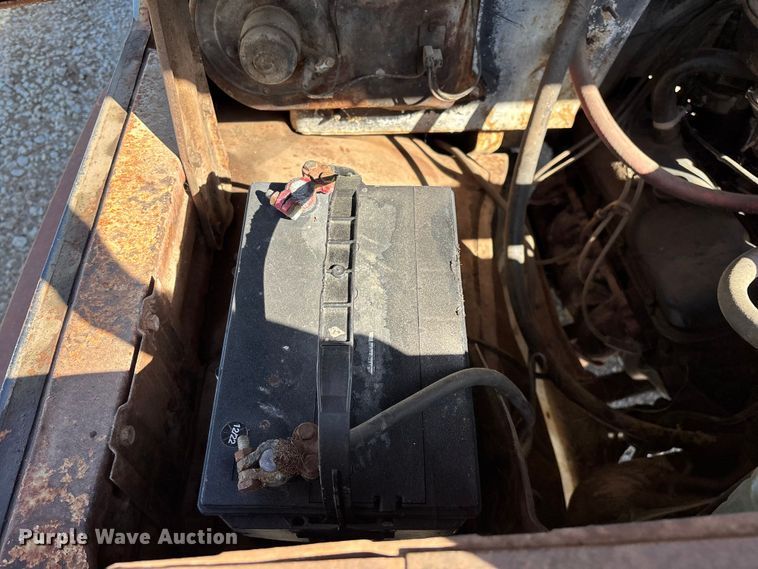 image for item FG0339 1974 Chevrolet C60 grain truck
