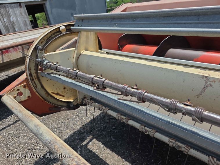 image for item FH6123 Hesston 6450 swather / windrower