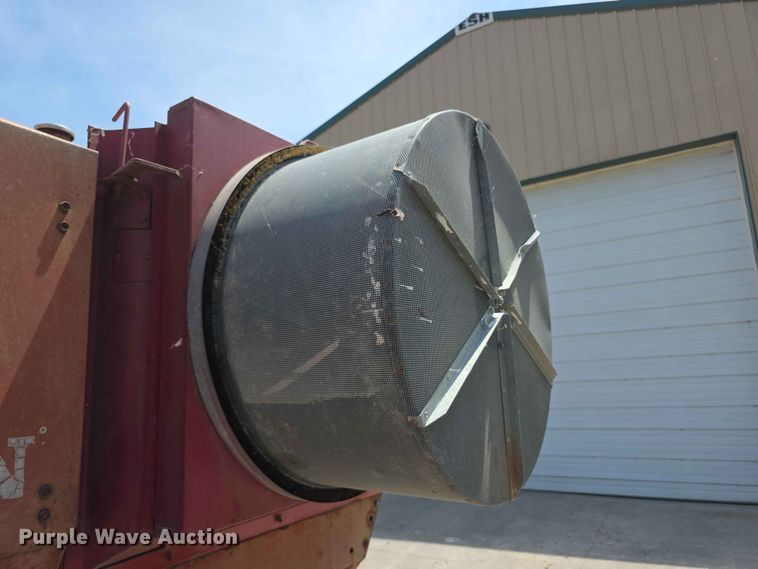 image for item FH6123 Hesston 6450 swather / windrower