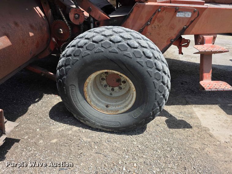 image for item FH6123 Hesston 6450 swather / windrower