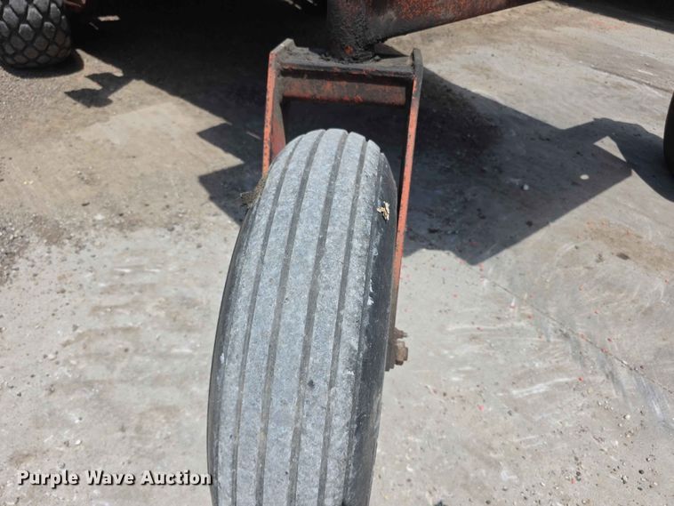 image for item FH6123 Hesston 6450 swather / windrower