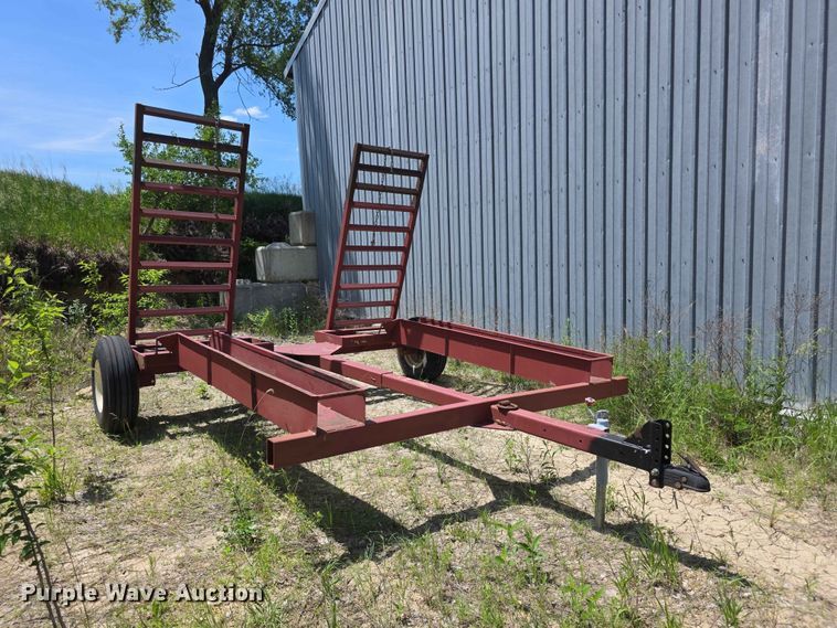 image for item FH6123 Hesston 6450 swather / windrower