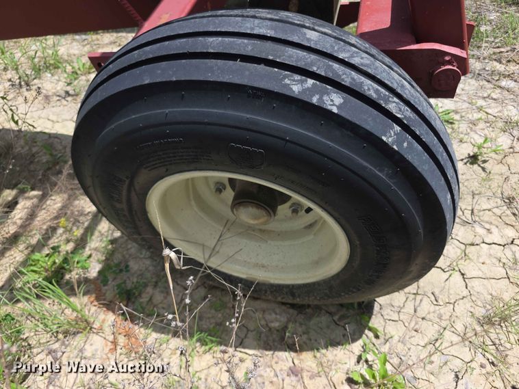 image for item FH6123 Hesston 6450 swather / windrower