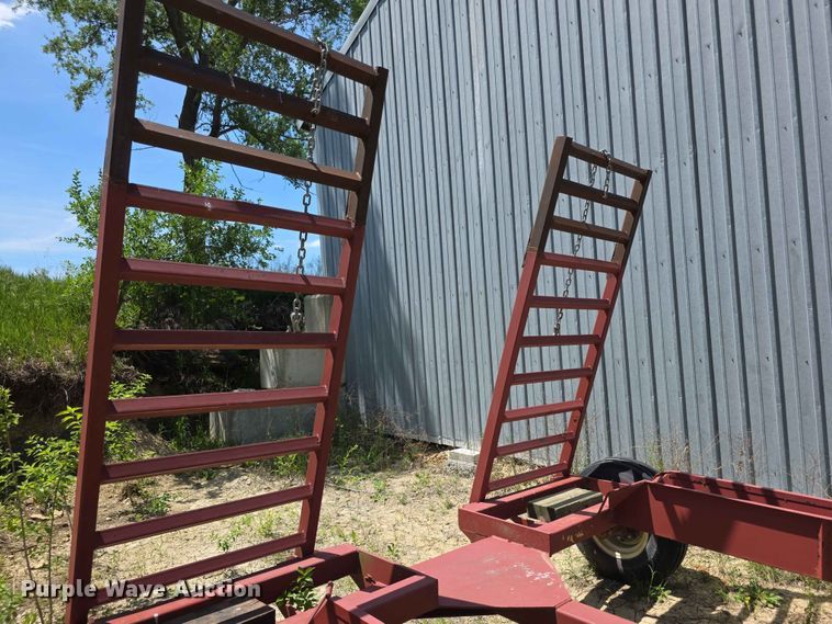 image for item FH6123 Hesston 6450 swather / windrower