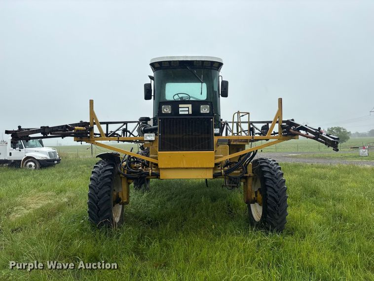 image for item FI0186 Ag-Chem RoGator 664 sprayer